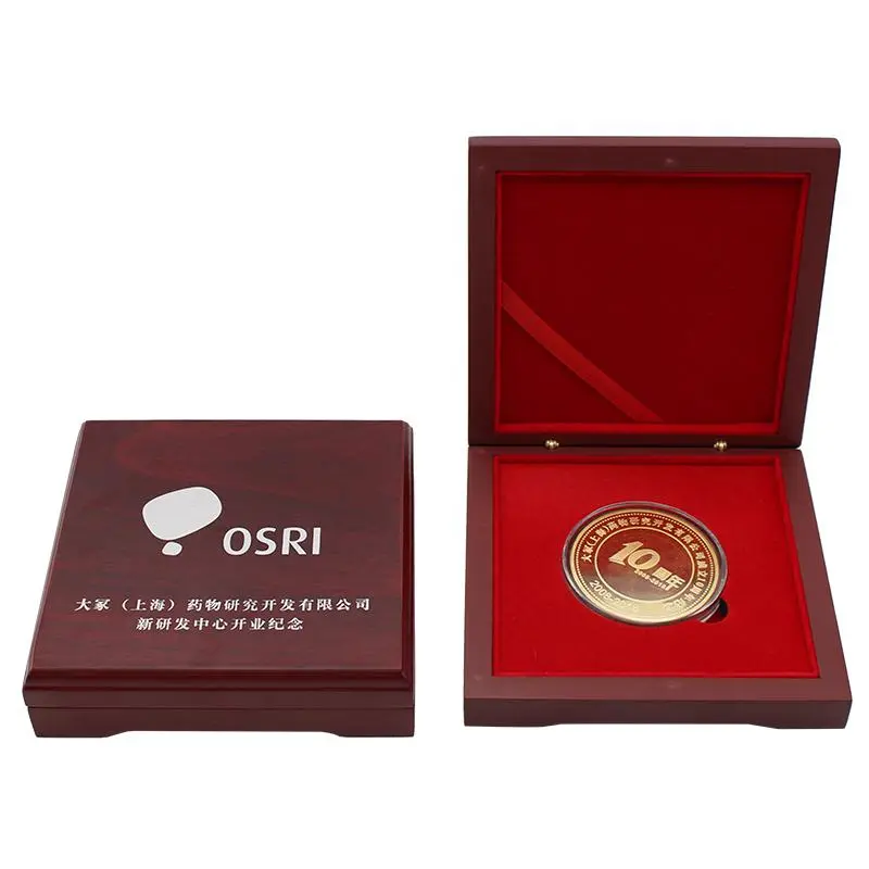 Wooden Box With Commemorative Coin Set1000 